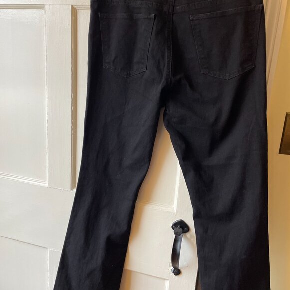 NWOT GAP Boot Cut Black Jeans - Picture 6 of 8